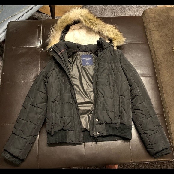 Women’s American eagle light winter jacket - Picture 1 of 3